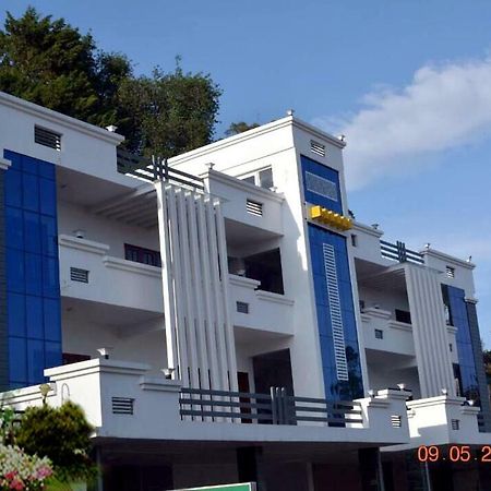Pine Hill Suites 우티 외부 사진